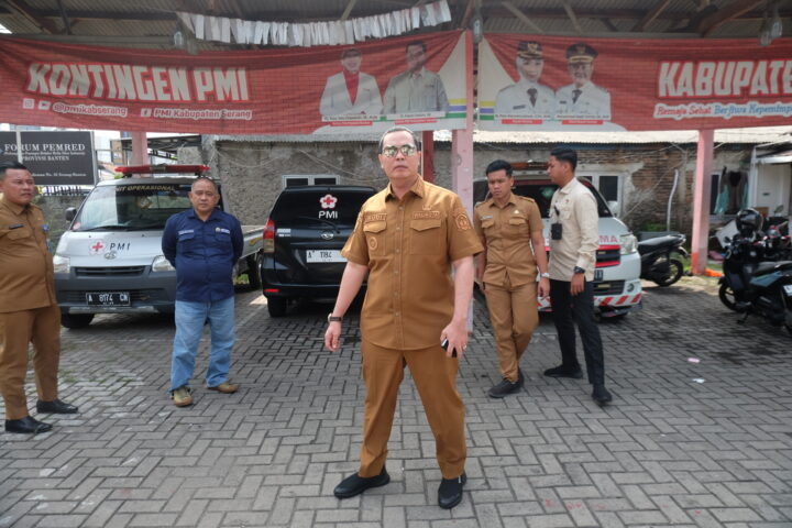 Doni - Serang - Walikota Serang Budi Rustandi Tinjau PMI Kabupaten Serang di Jendral Sudirman 1 (1) Doni Serang Walikota Serang Budi Rustandi Tinjau PMI Kabupaten Serang di Jendral Sudirman 1 1