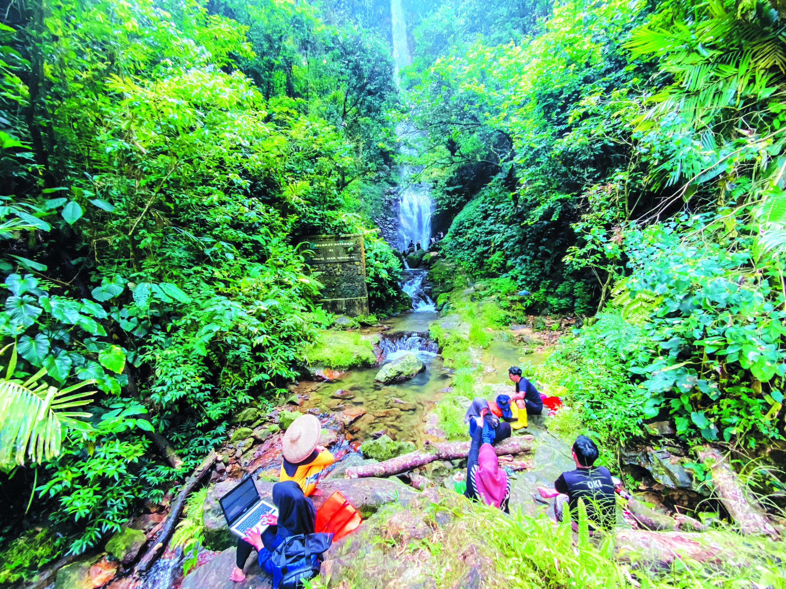 Curug Ciporolak, Permata Tersembunyi di Pelukan Alam Lebak Curug Ciporolak, Permata Tersembunyi di Pelukan Alam Lebak