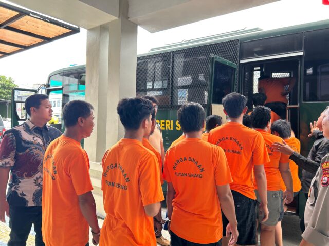 Over Kapasitas 53 Narapidana Dipindah ke Lapas