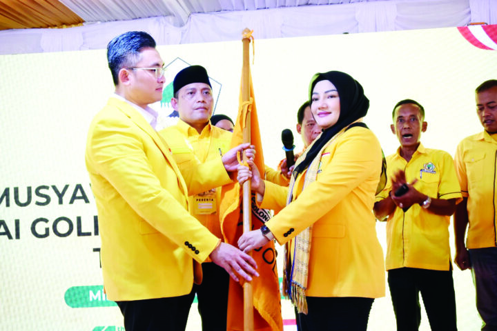 Adde Rosi Pimpin Golkar Lebak