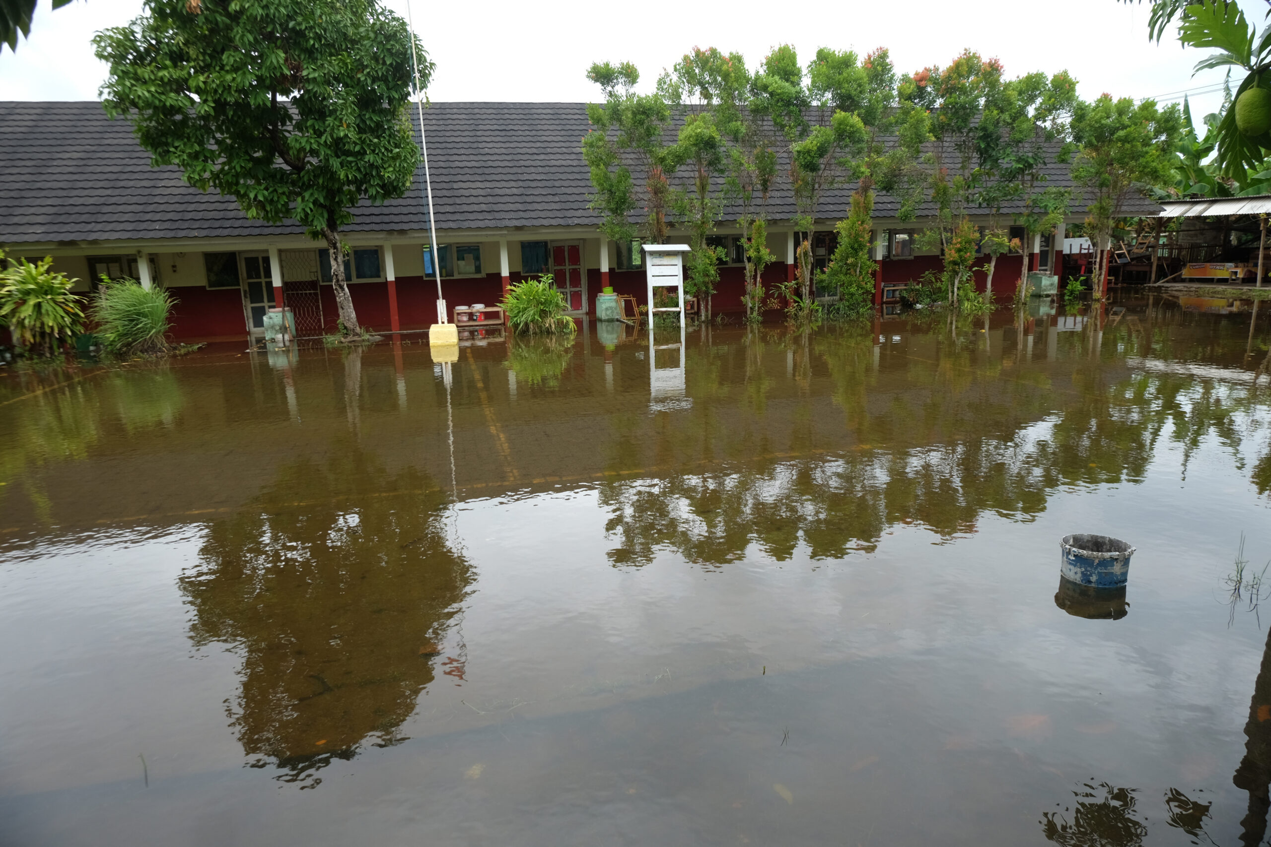 Tiga Hari SDN Pamarican Kota Serang Banjir Doni Serang Tiga Hari SDN Pamarican Kota Serang Banjir 1 scaled
