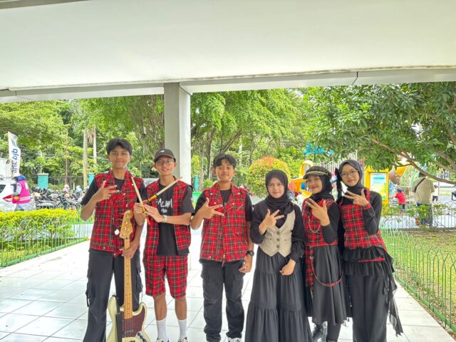 Kalimaya Al-Azhar Ingin Jadi Band Sukses