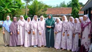 Gelar Kajian, SD Terpadu Al-Qudwahi Undang Angelina Sondakh Sebagai Narasumber