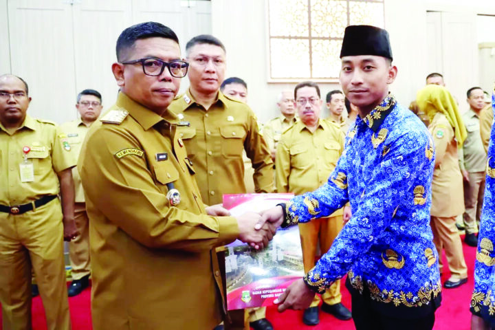 4.631 Honorer Diankat PPPK Paruh Waktu 4.631 Honorer Diankat PPPK Paruh Waktu