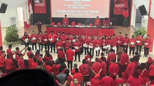 PDIP Ogah Jadi Oposisi PDIP Ogah Jadi Oposisi