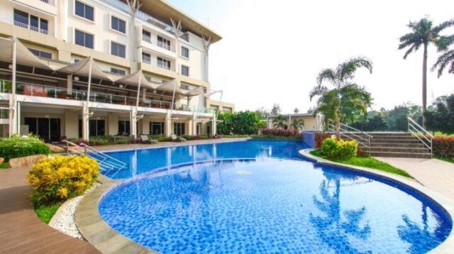 Hotel Mewah dengan Sentuhan Banten