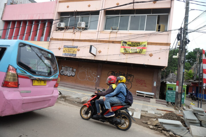 Aneh, 3 Toko di Pasar Royal Dijual Meski Kawasan Ini Sedang Dire Doni Serang Aneh 3 Toko di Pasar Royal Dijual Meski Kawasan Ini Sedang Direvitalisasi 1