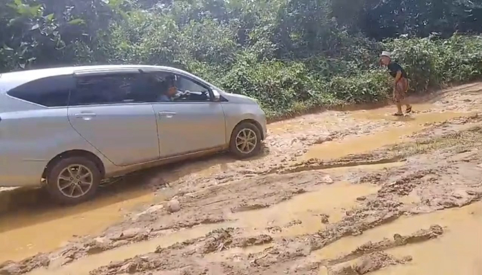 450 Kilometer Jalan di Lebak- Pandeglang Rusak