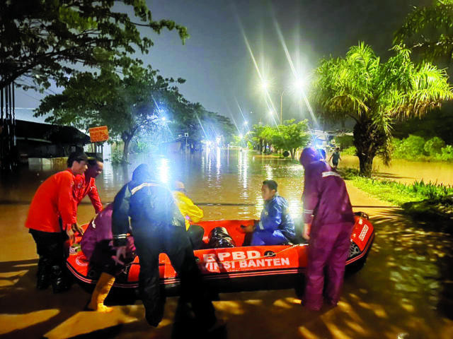 Gubernur Didesak Tutup Galian Tambang