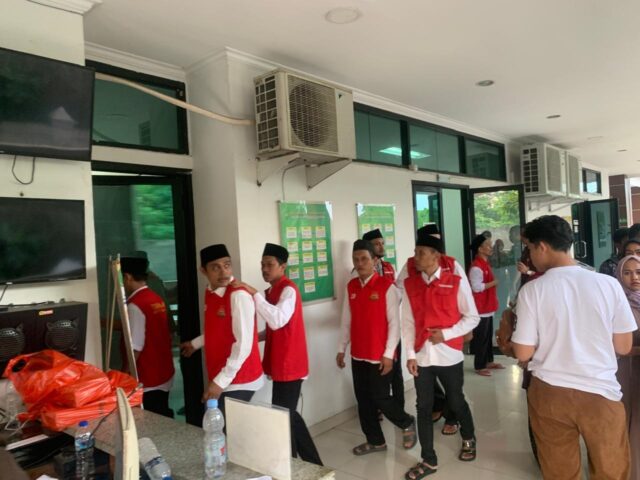 Pengeroyok Jurnalis Divonis 7 Bulan Penjara Pengeroyok Jurnalis Divonis 7 Bulan Penjara