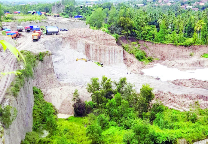 KPK Temukan Banyak Pelanggaran Tambang KPK Temukan Banyak Pelanggaran Tambang