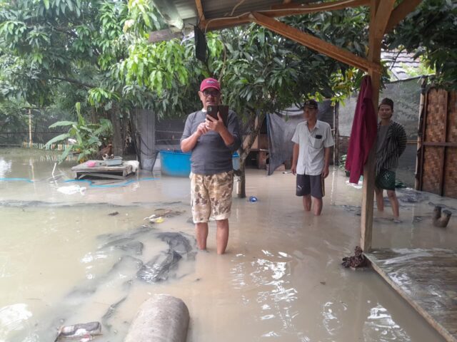 BUMDes Bina Karya Sudah Rugi Rp100 Juta BUMDes Bina Karya Sudah Rugi Rp100 Juta