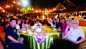 Jimbaran ala Bali di Pesona Krakatau Hotel, Nikmati Kudapan di Atas Pasir Pantai