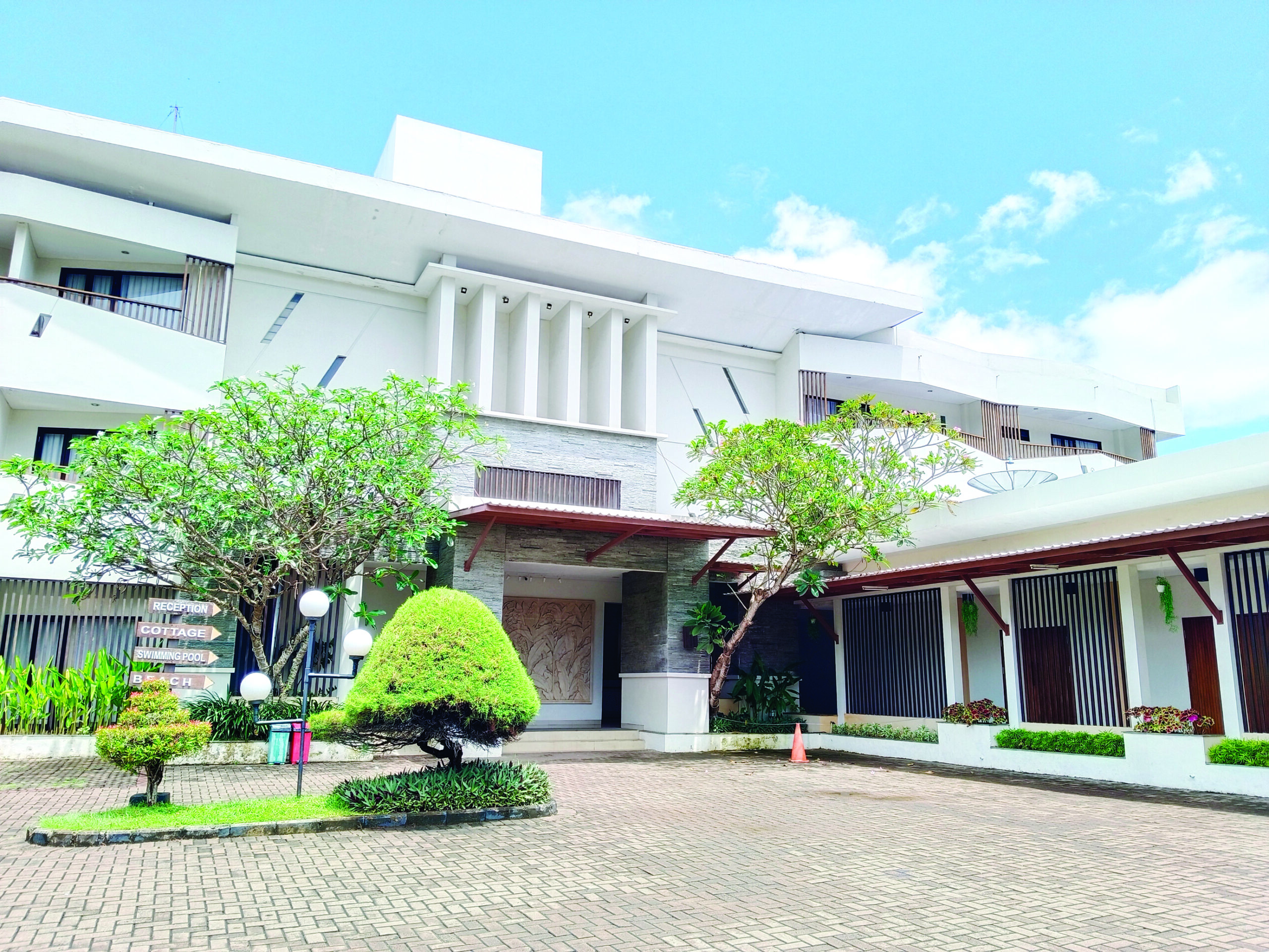 Pesona Krakatau Anyer Hotel dengan Best View Pantai