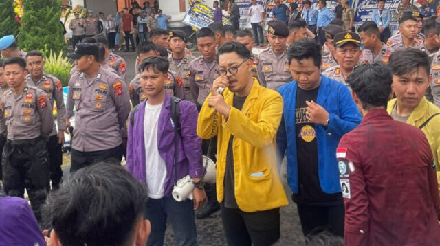 b84de982 66b6 48e8 85b5 c9be710acf88