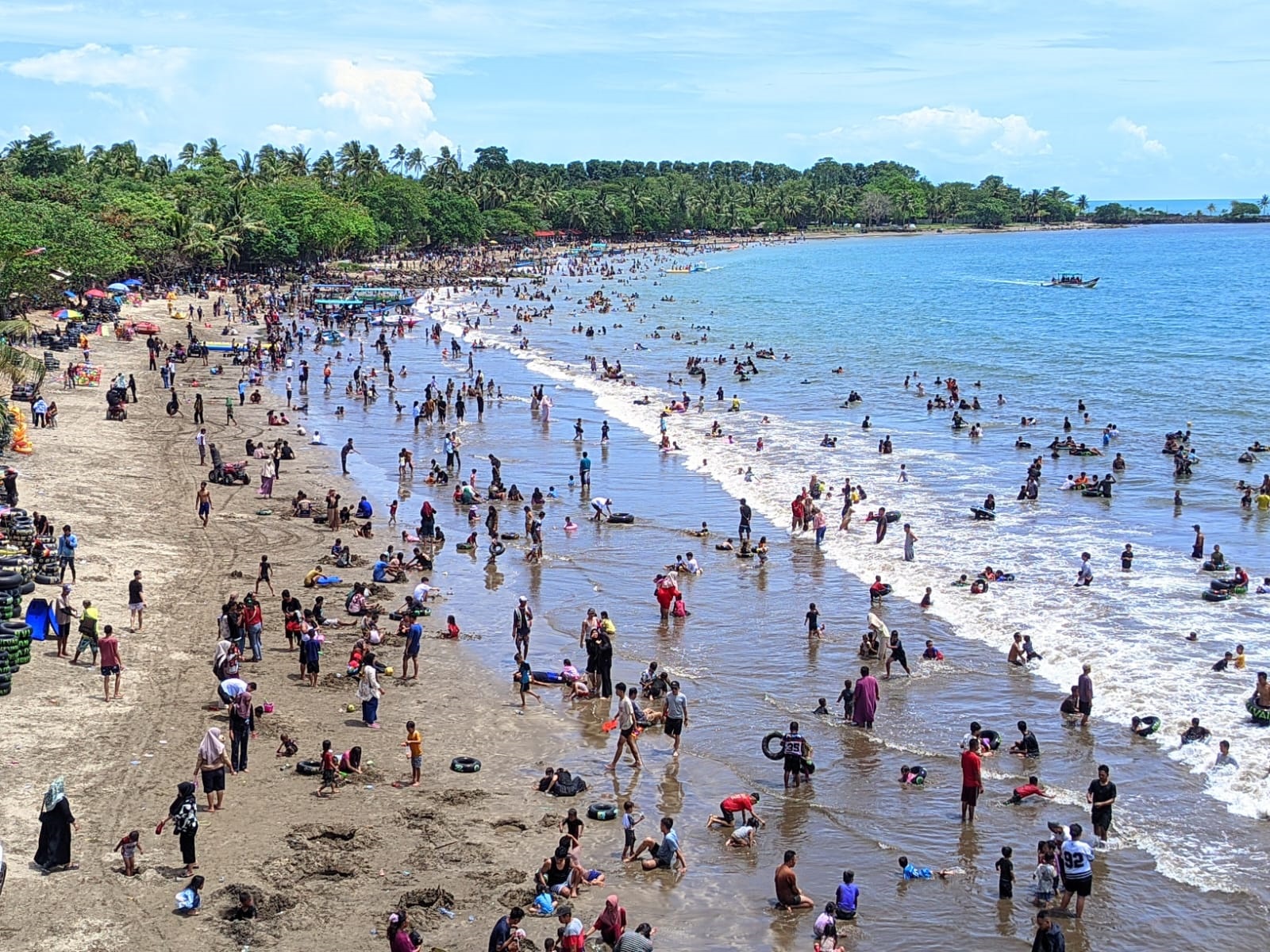 Puluhan Anak Terpisah dari Orang Tua di Tempat Wisata