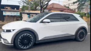 Pajak Kendaraan Listrik 25 Persen dari Mobil Konvensional