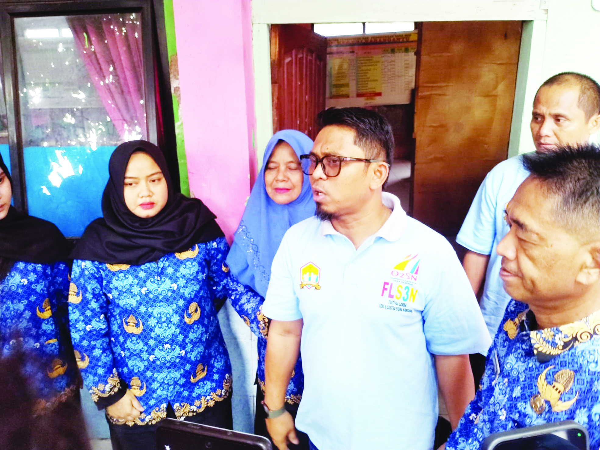 Kepala Dindikbud Ngamuk Toilet SDN Karangantu Rusak dan Bau