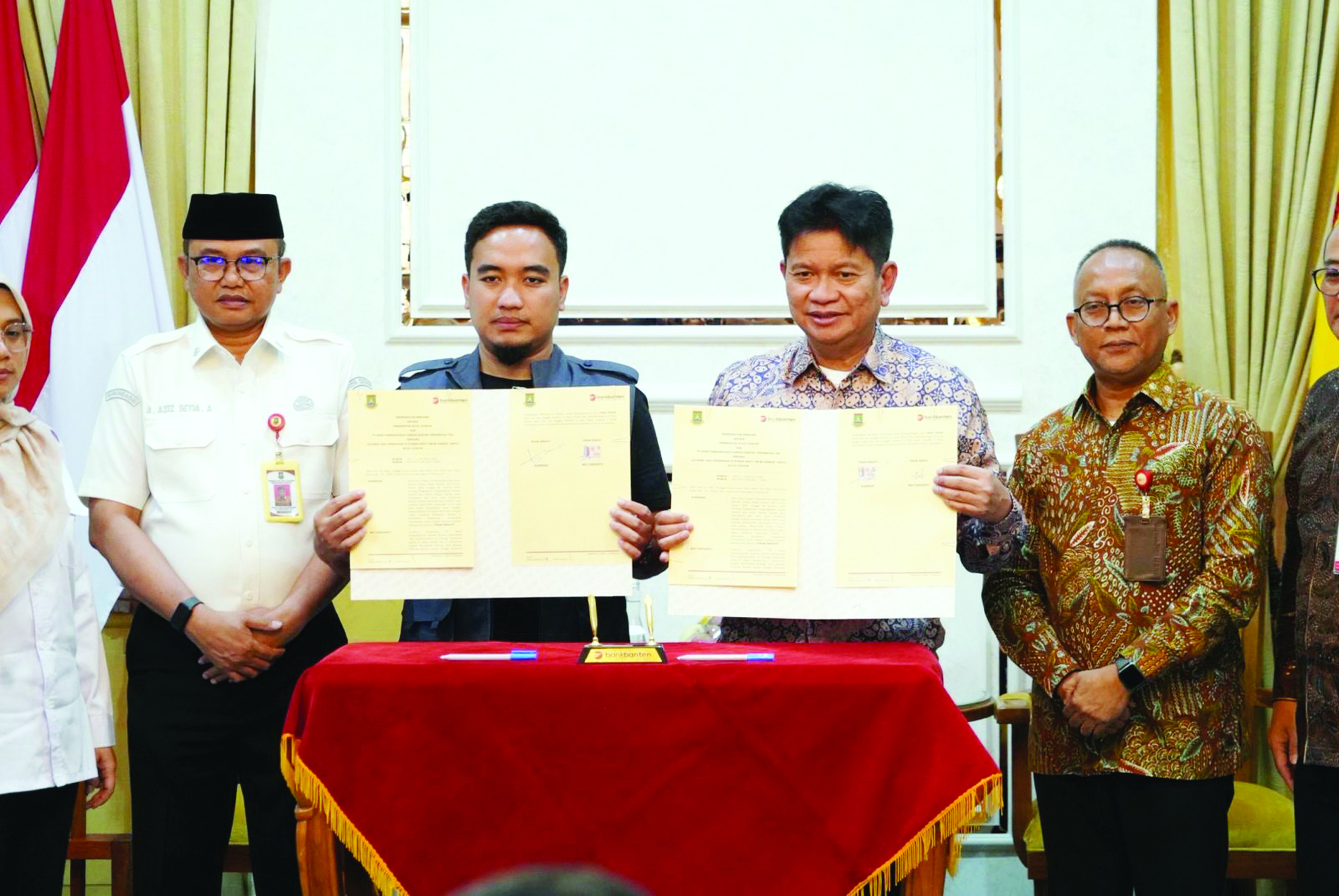 Robinsar Nyerah Dirayu Bank Banten