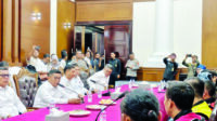 Gubernur Janji Tuntaskan Tuntutan Ojol