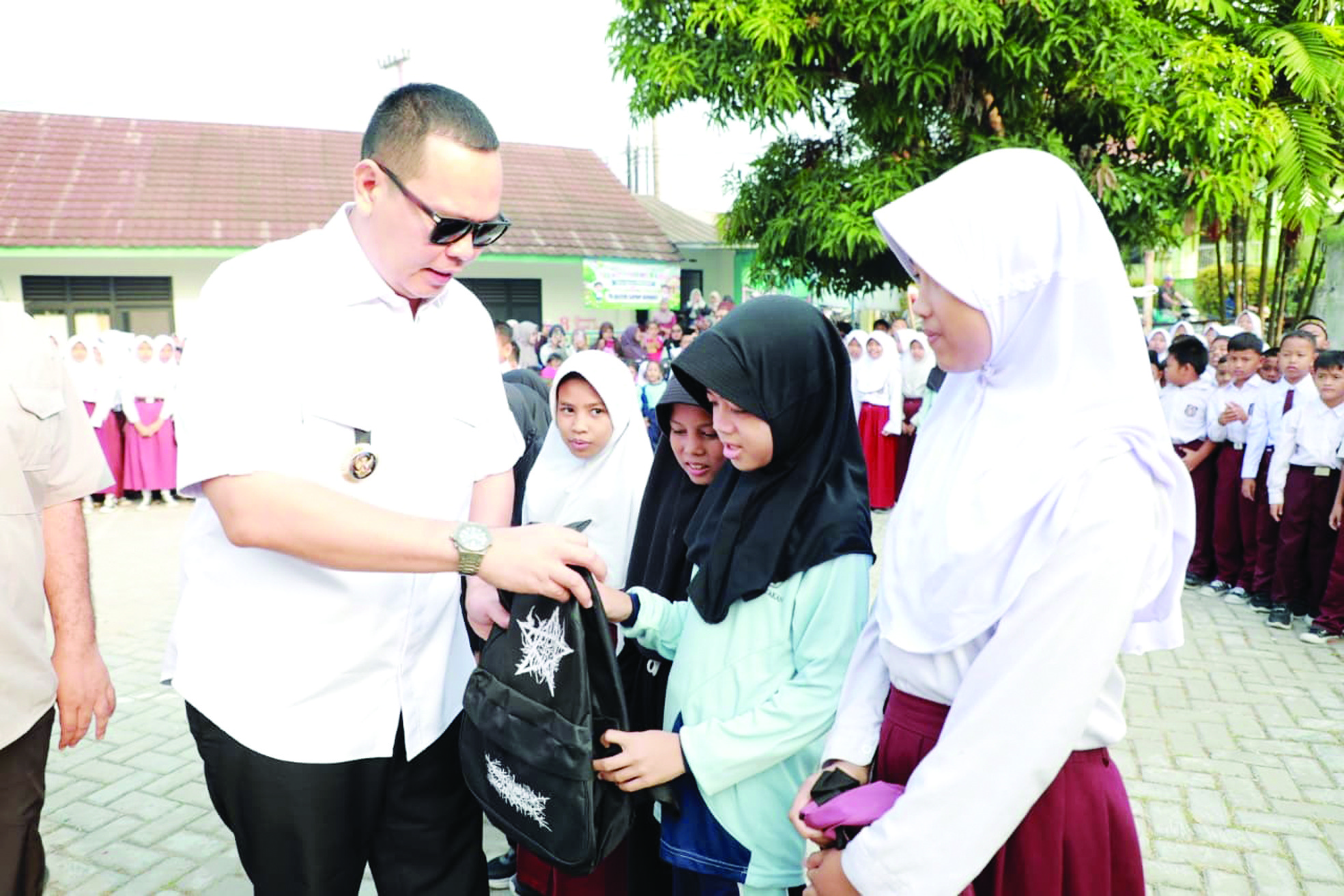 Budi Rustandi Jadi Bapak Asuh Anak Yatim