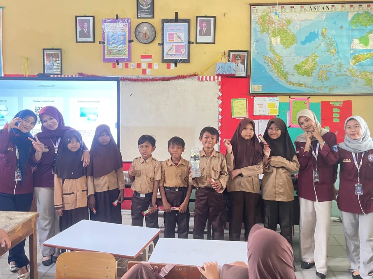 Murid Digembleng Ala Militer