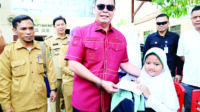Budi Rustandi Salurkan Bantuan Modal UMKM