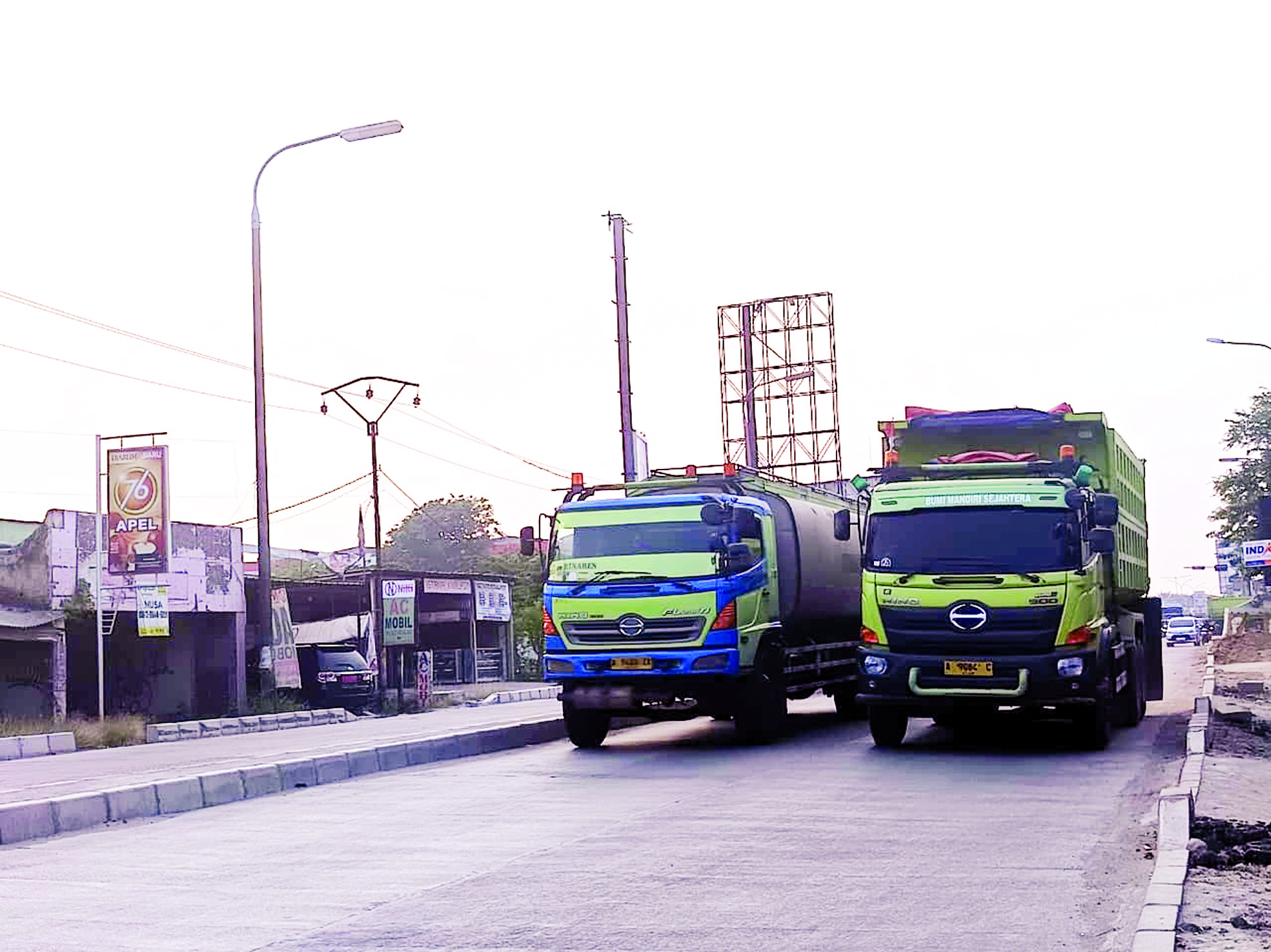 Truk Tambang Seliweran Tiap Hari